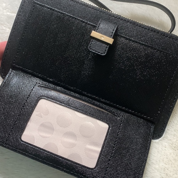 Kate Spade wristlet - Picture 4 of 6